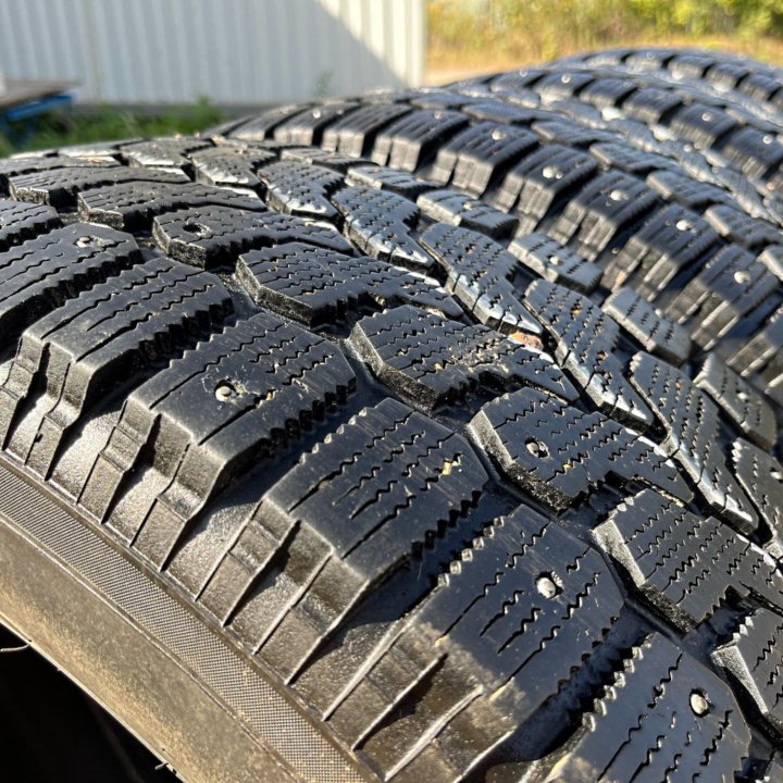 Зима Yokohama Ice Guard F700Z 215/65 R16 98Q