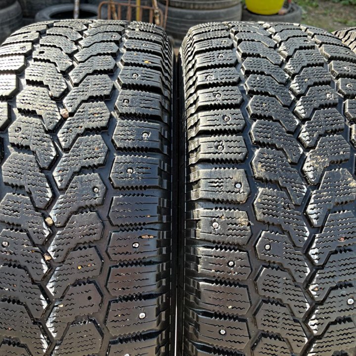 Зима Yokohama Ice Guard F700Z 215/65 R16 98Q