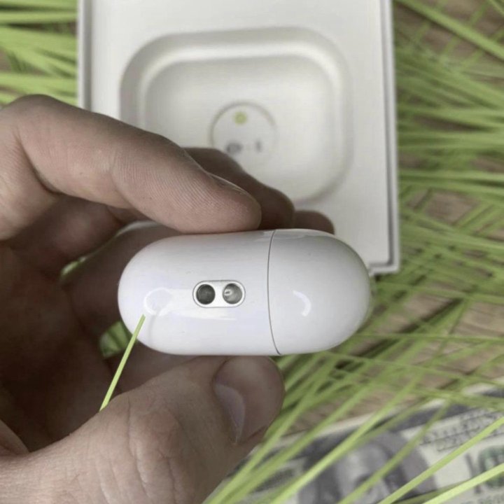 Наушники Apple AirPods Pro 