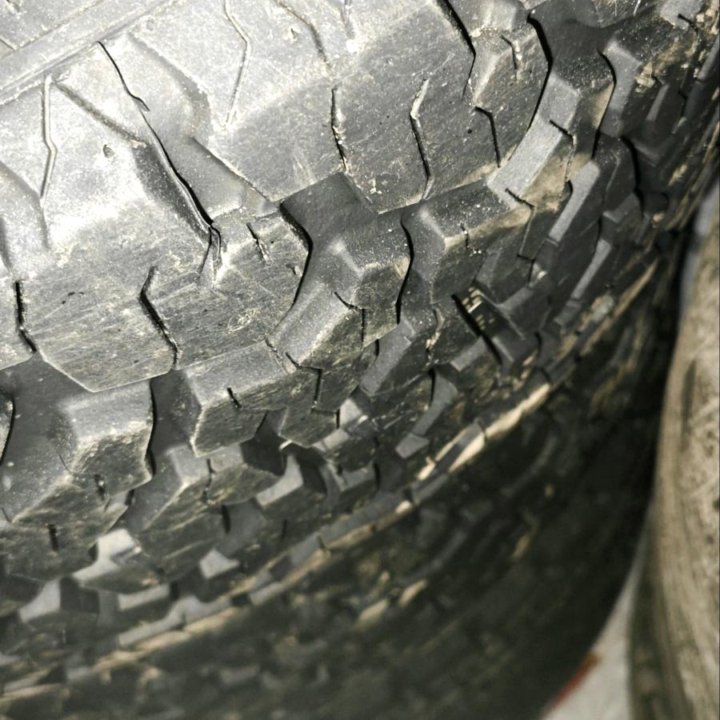 Резина MAXXIS Worm-drive. R18,60,265