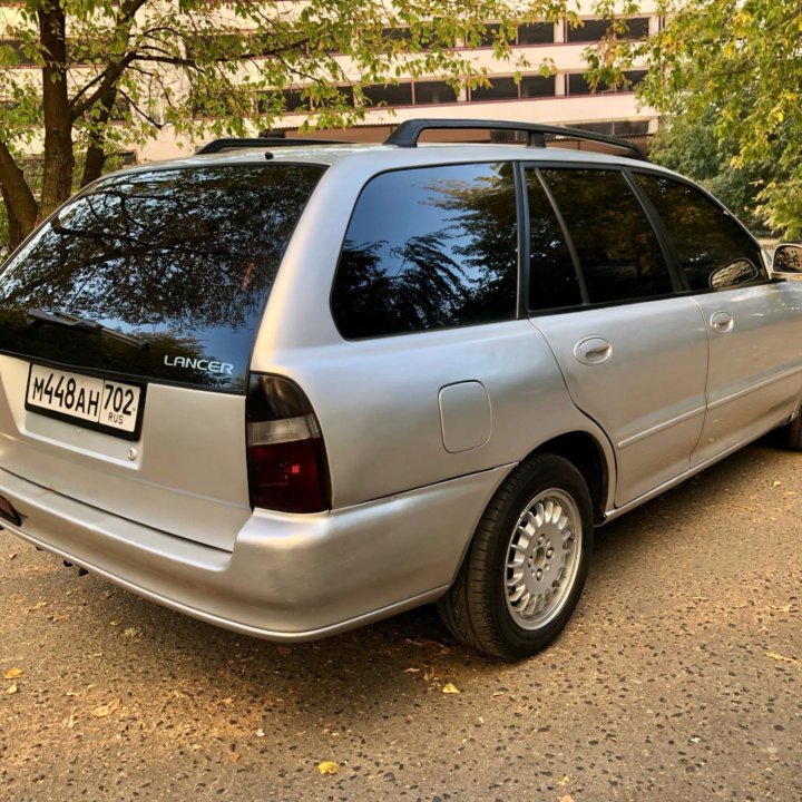 Mitsubishi Lancer, 2000