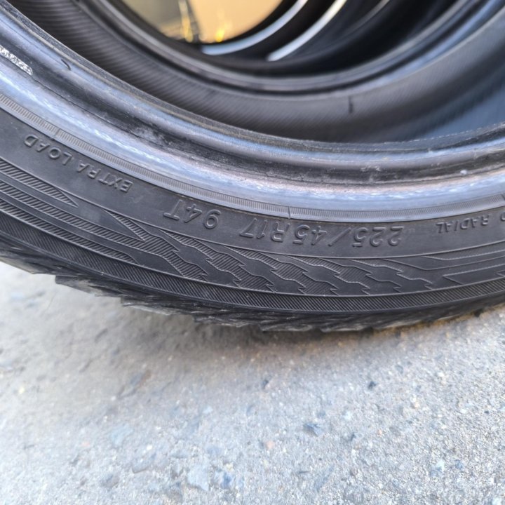 225/45 R 17