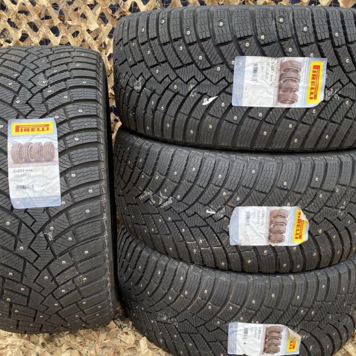 285/45 R20 112H Pirelli Scorpion Ice Zero 2