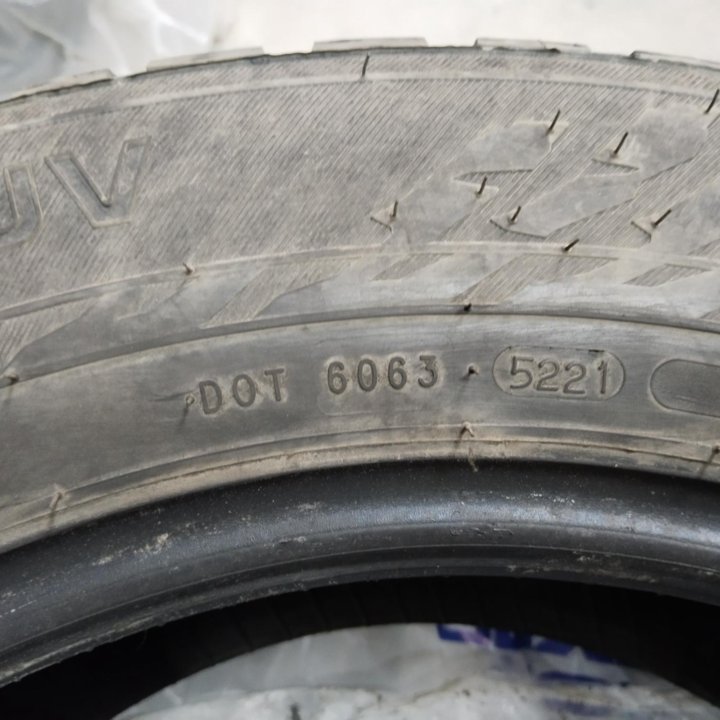 Nokian Tyres Hakkapeliitta 9 225/60 R17 103T