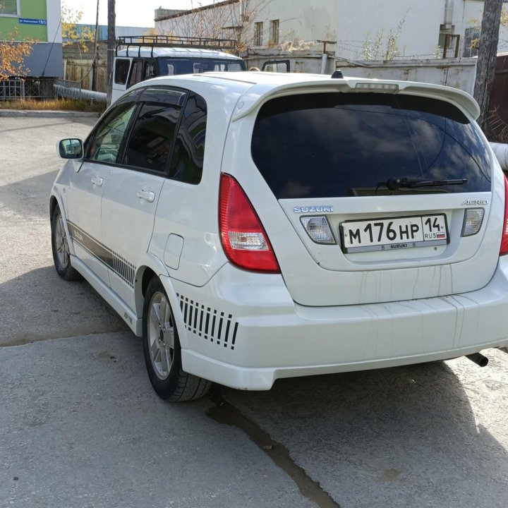 Suzuki Aerio, 2002