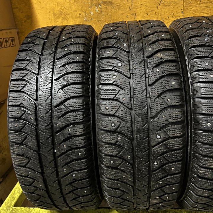 Зимние шины Bridgestone Ice Cruiser 7000 R14