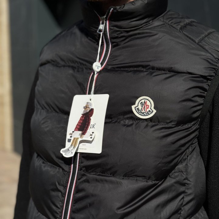 Жилет Moncler