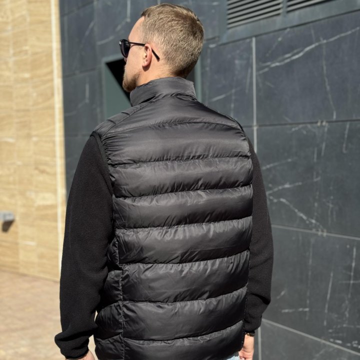 Жилет Moncler