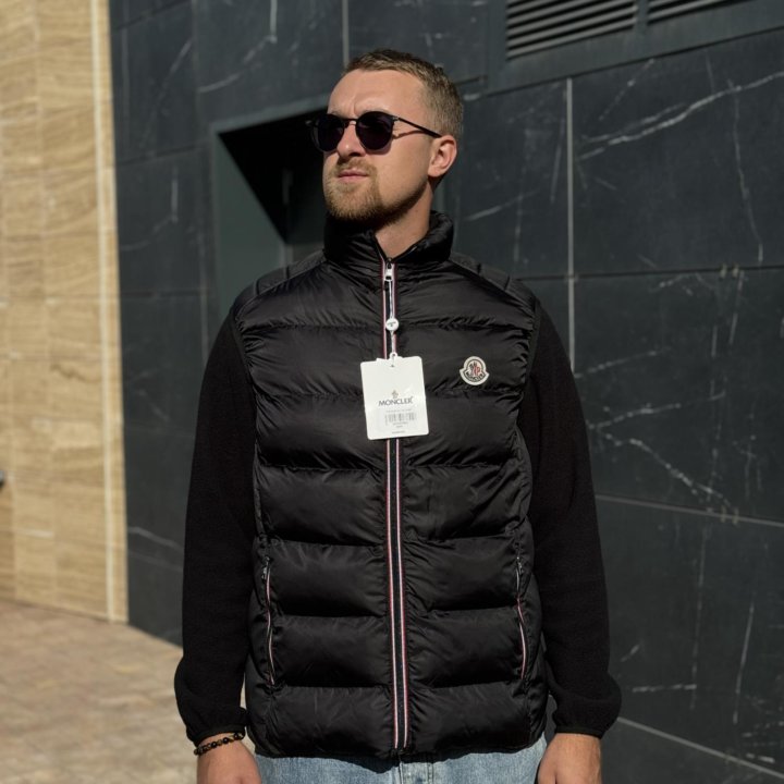 Жилет Moncler