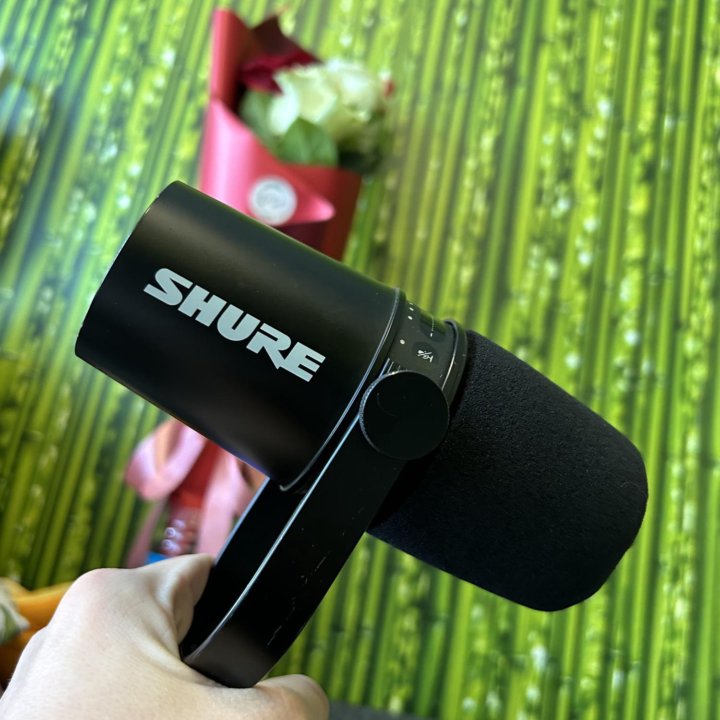 Динамический микрофон shure mv-7