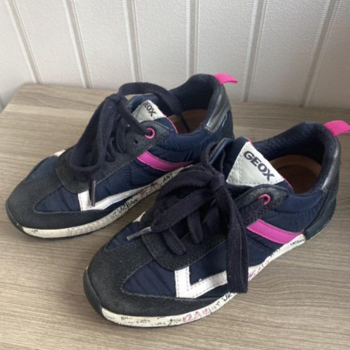 Кроссовки Geox