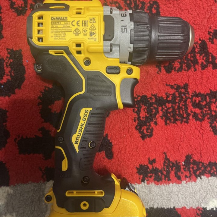 Дрель-шуруповерт dewalt 12 В XR DCD701D2-QW