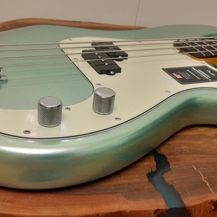 Бас-гитара Fender Precision Bass 2023 USA