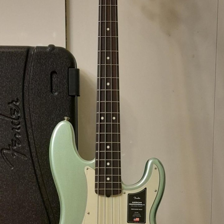 Бас-гитара Fender Precision Bass 2023 USA