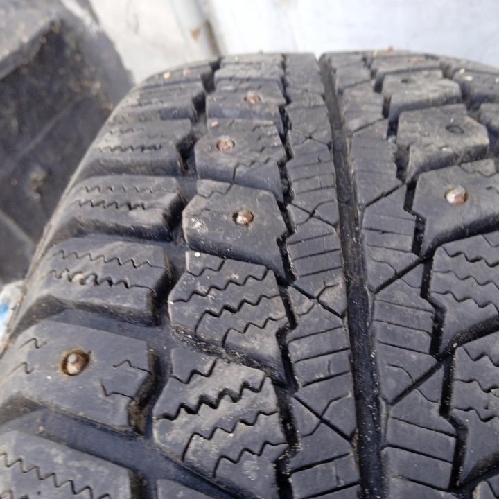 Шина 185/65R15 зимняя