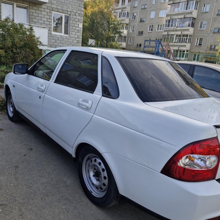 ВАЗ (Lada) Priora, 2012