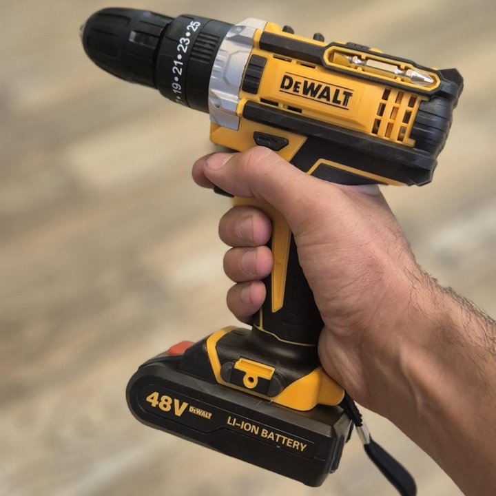 Дрель шуруповерт Dewalt gsr48v