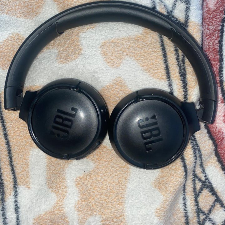 JBL TUNE570BT