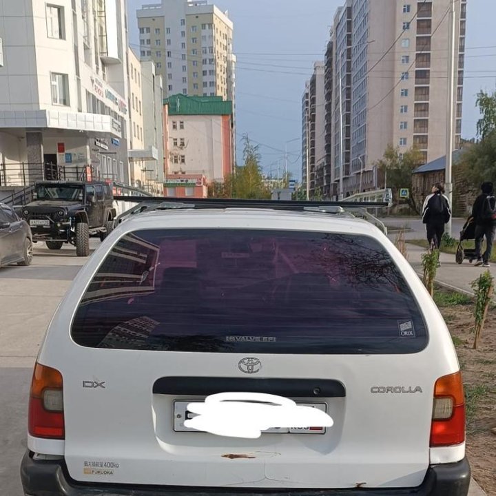 Toyota Corolla, 2000