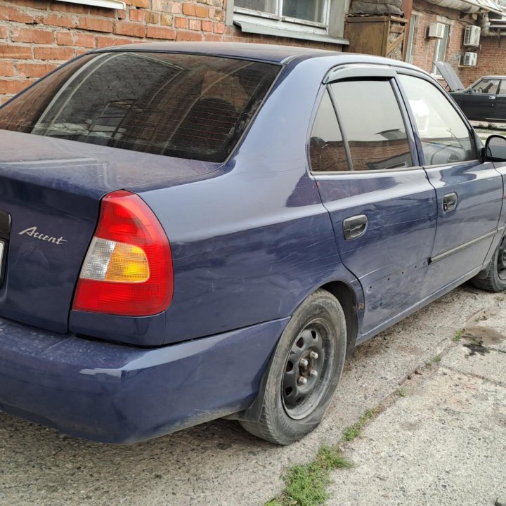 Hyundai Accent, 2004