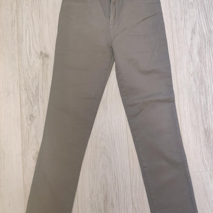 Брюки серые 152