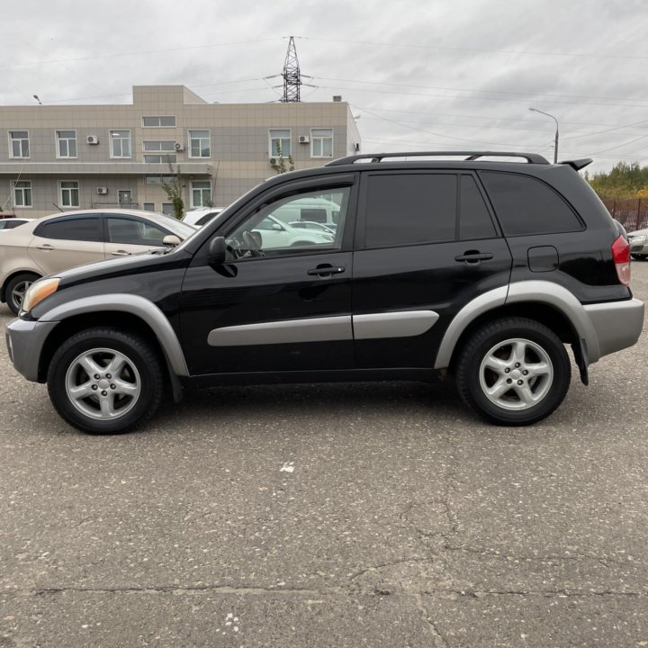 Toyota RAV4, 2001