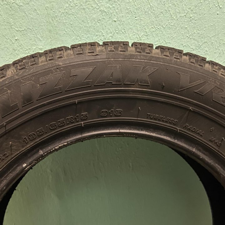 Bridgestone blizzak vrx 195 65 r15