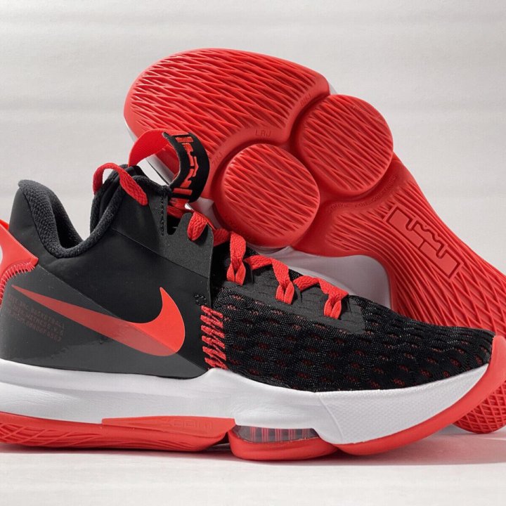 Баскетбольные кроссовки Nike LeBron Witness V