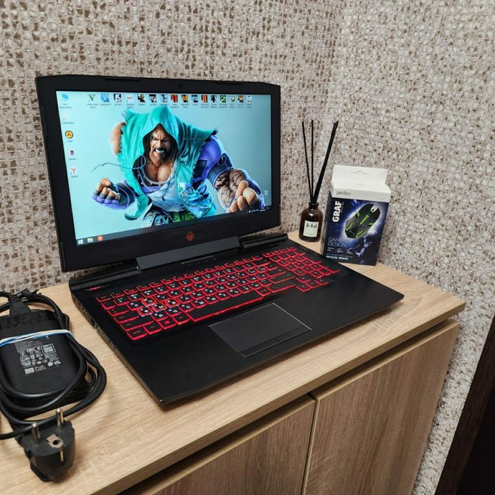 Ноутбук HP OMEN i5, GTX1050,ОЗУ16Gb,SSD,IPS