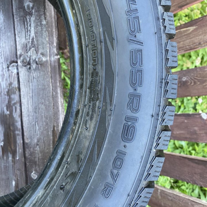 Зимние шины 245/55R19 2шт.