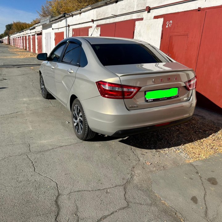 ВАЗ (Lada) Vesta, 2017