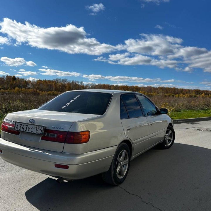 Toyota Corona, 2000