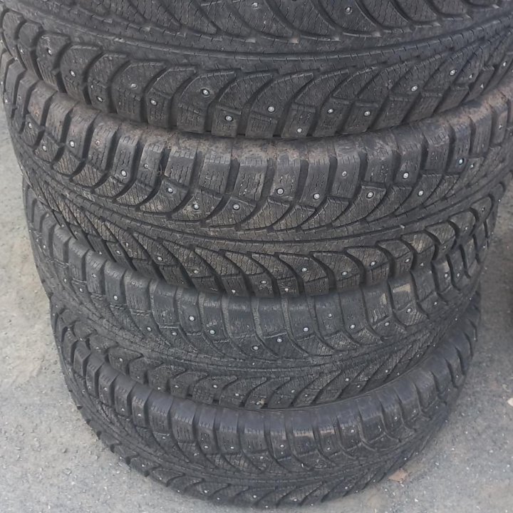 235/65 R17