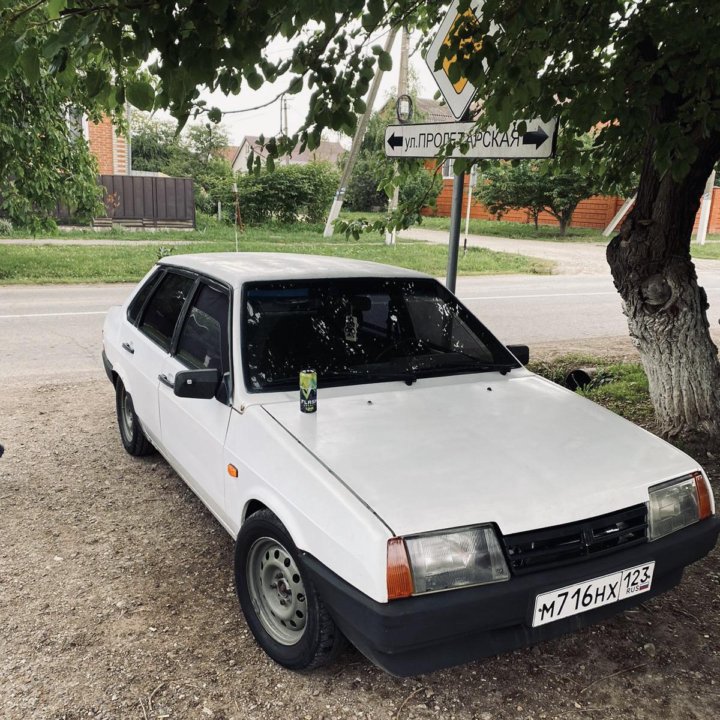 ВАЗ (Lada) 21099, 1999