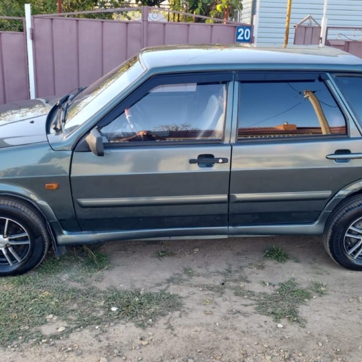 ВАЗ (Lada) 2114, 2011