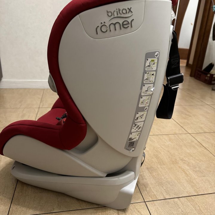 Автокресло britax romer 9 18 кг isofix