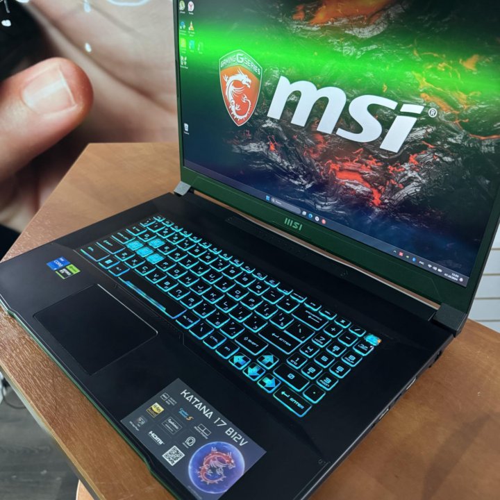 Большой мощный MSI 17 144HZ i5-12gen/RTX 4050 6GB