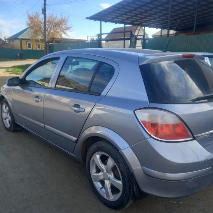 Opel Astra, 2005