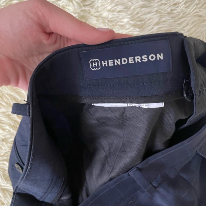 Костюм темно синий Henderson