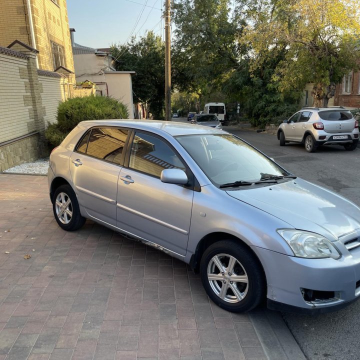 Toyota Corolla, 2004