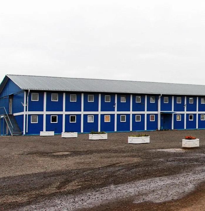 контейнекс модульные здания. модульный городок. блочно модульный городок на 60. модульный городок. городок для переселенцев.