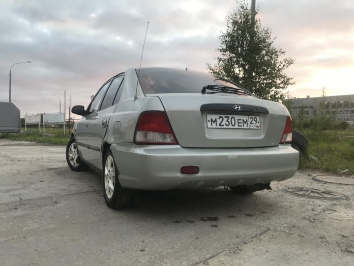 Акцент 2001 года. Hyundai Accent 2001. Хендай акцент 2001 года.