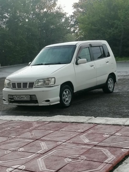 Ниссан куб 1999. Nissan Cube 1999