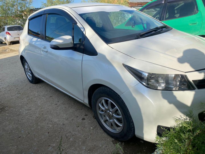 Toyota Vitz 2012