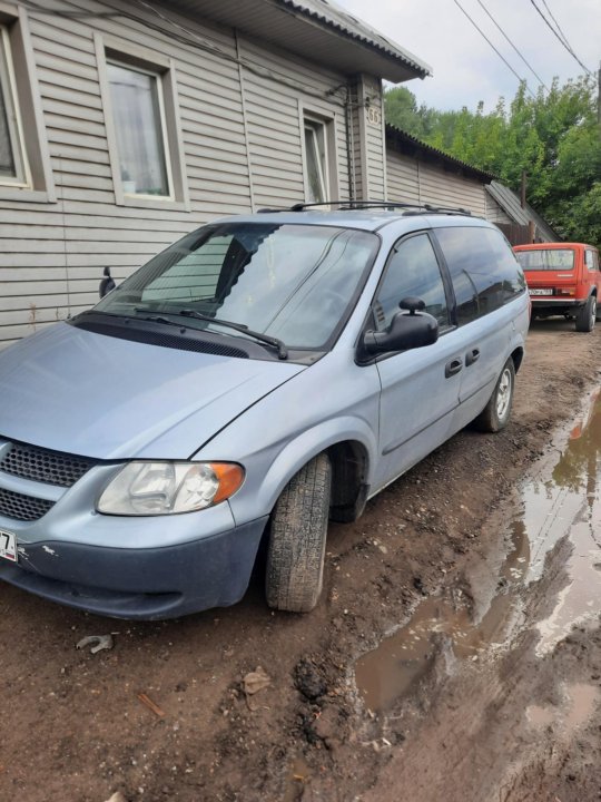 Минивэн Додж Караван 2005. Dodge Caravan 2006. Dodge Caravan 4 3.6. Голубой Додж Караван 2006 московские номера.