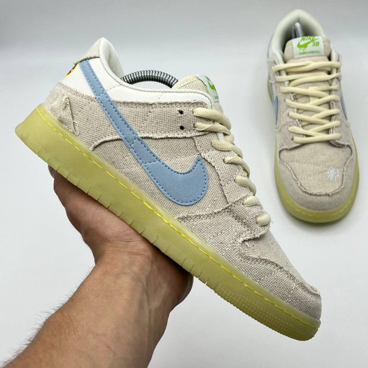 Nike low mummy. Nike Mummy.