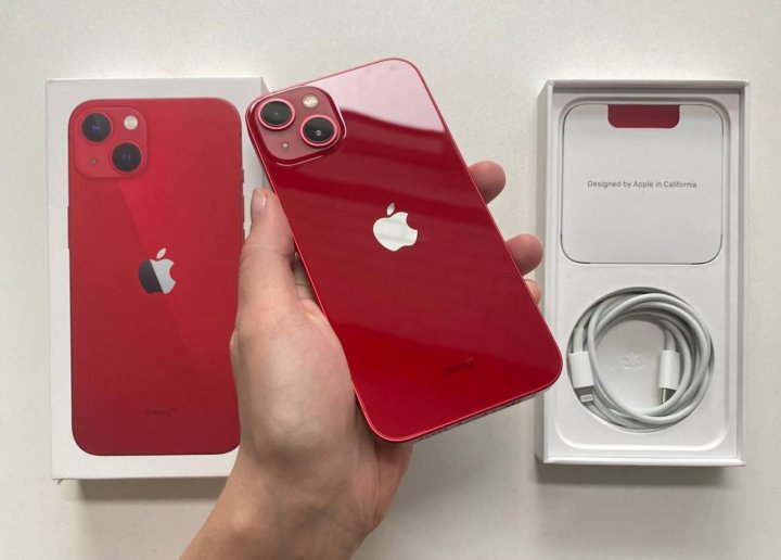 Apple iphone 11 64gb красный. Айфон 11 красный 64 ГБ. Айфон 11 красный 256 ГБ. Iphone 11 product Red.