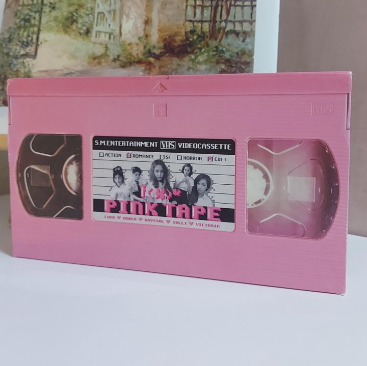 Альбом f(x) 2nd Album <Pink Tape> – купить в Якутске, цена 1 290