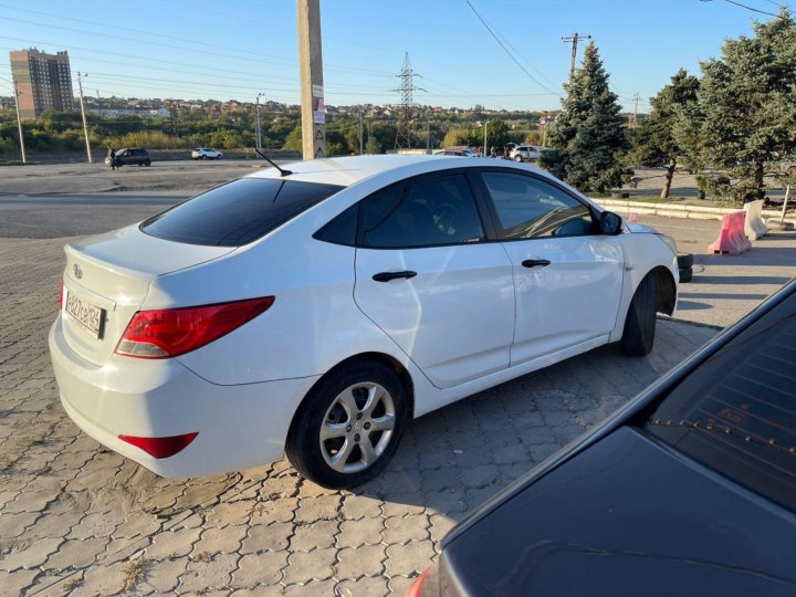 Солярис за 300 прикол. Хендай солярис за 650 тысяч рублей. Хендай солярис за 300 тысяч. Хендай солярис 300. Хендай солярис 300.