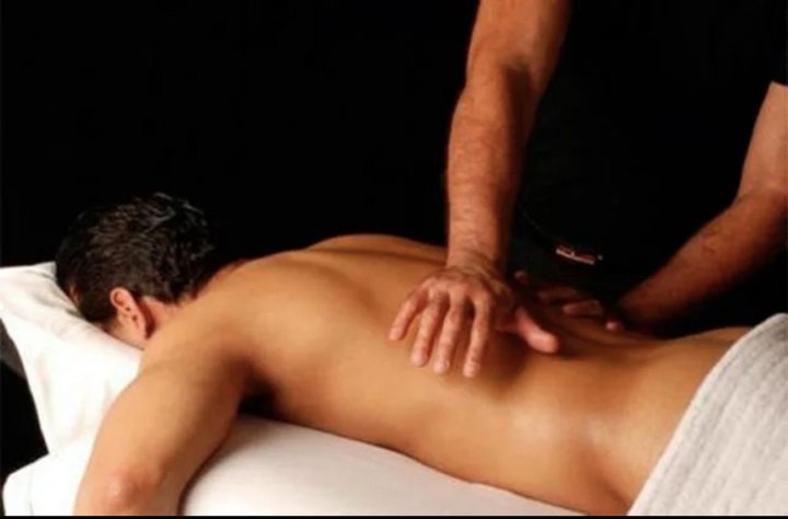 Massage Scort